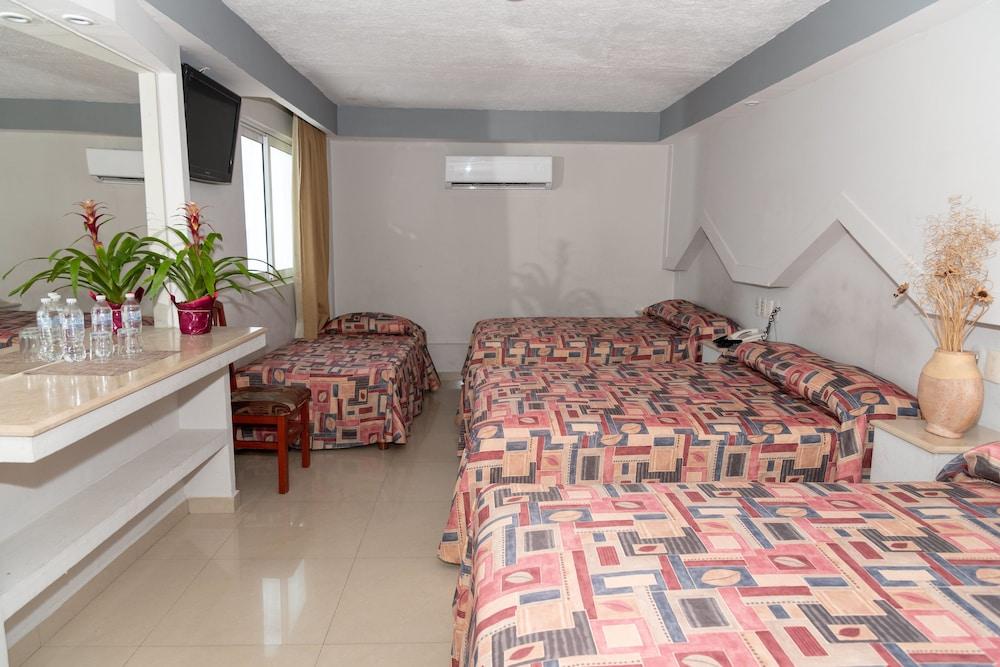 Impala Hotel 3*
